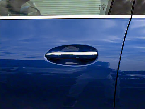 2025�� GLC 300 L 4MATIC ������ 7��