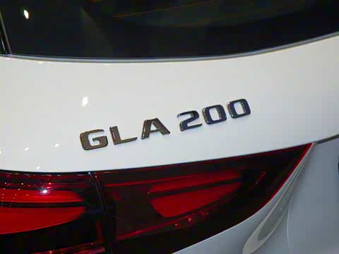 2025�� GLA 200