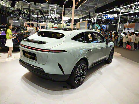 2024�� 700 �����������Ƽ���