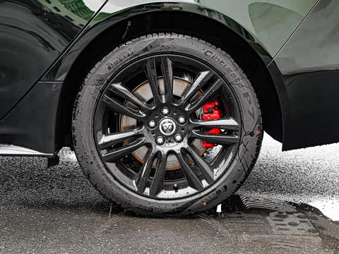 2025�� 2.0T 250PS R-DYNAMIC 90�����ذ�