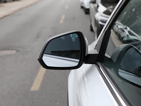 2025�� PLUS 330TGI �Զ��쳱�ǻݰ�