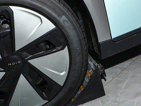 2023�� Plus 610 ������