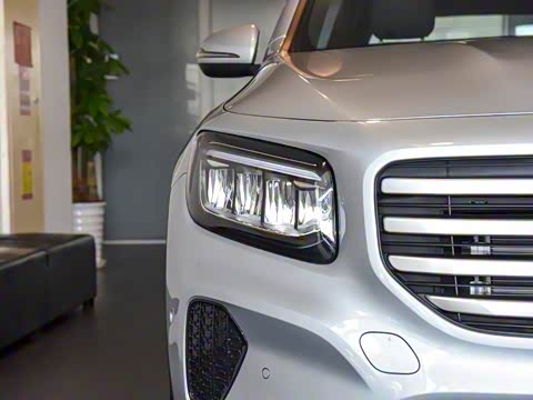 2025�� GLB 220 ������