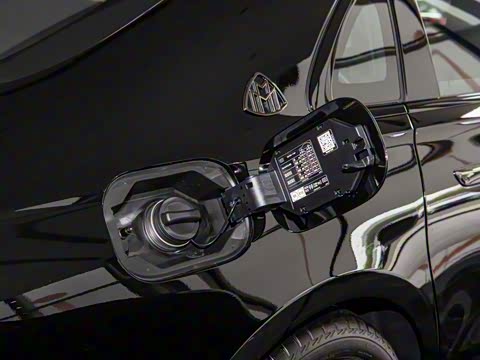 2025�� �Ŀ� S 680 4MATIC ��ҹ��