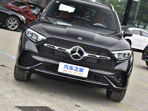 2025�� GLC 260 L 4MATIC ������