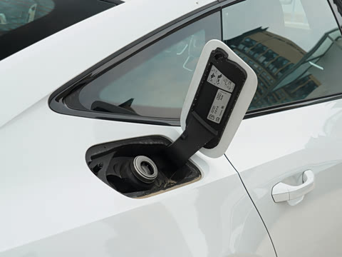 2024�� 55 TFSI quattro ������