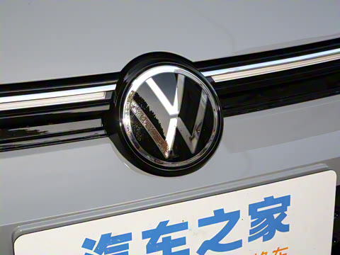 2025�� 300TSI R-Line