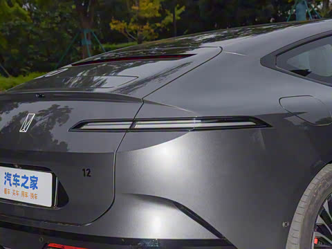 2025�� Ultra���̰�