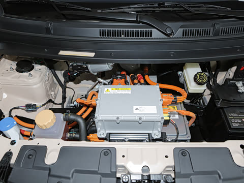 2025�� Mate 300km׷���