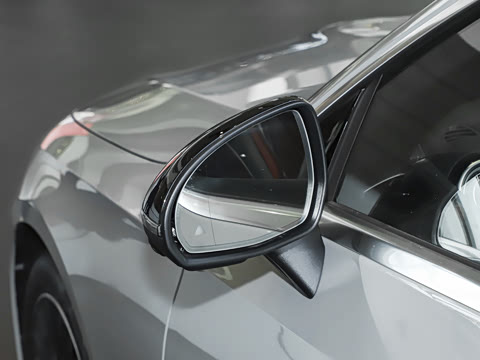 2025�� CLE 300 4MATIC ������ܳ�