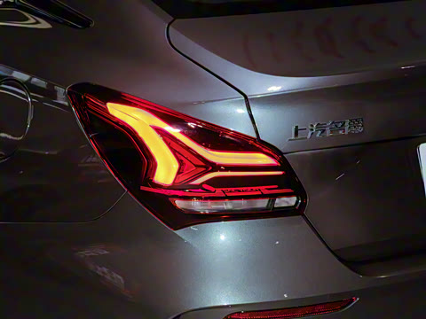 2022�� 1.5T Trophy�˶�������