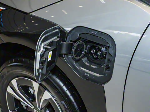 2025�� 615 Pro��