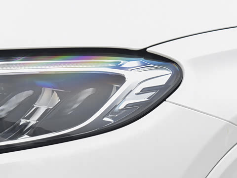 2025�� �Ŀ� GLC 300 4MATIC ����SUV