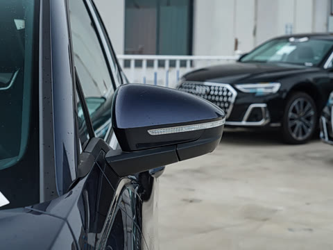 2024�� 40 e-tron ������