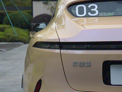 2025�� Ultra ���̰�