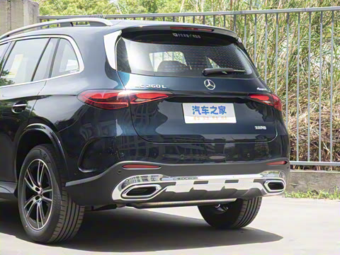 2025�� �Ŀ� GLC 260 L 4MATIC ������