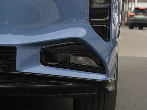 2025�� 730 Max������