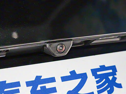 2025�� 400PS Dynamic SE