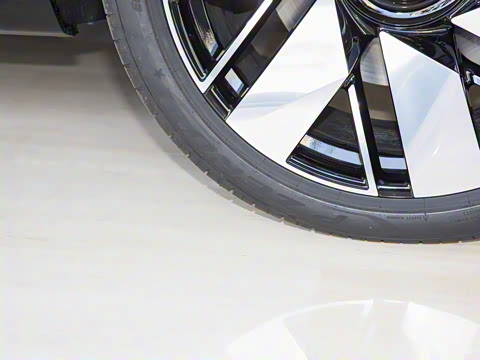 2025�� Series II