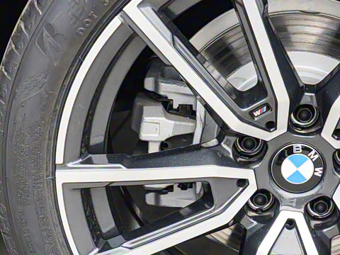 2025�� 325Li M�˶���װ