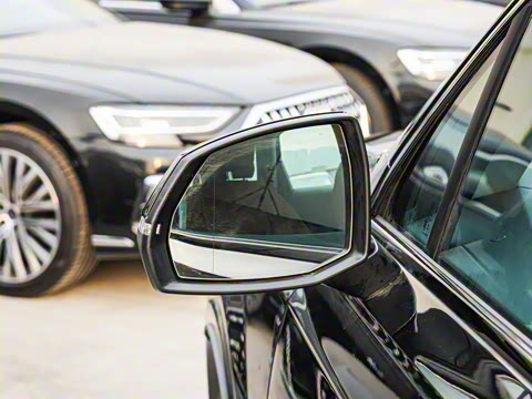 2025�� 45 TFSI quattro S line����ʿ��