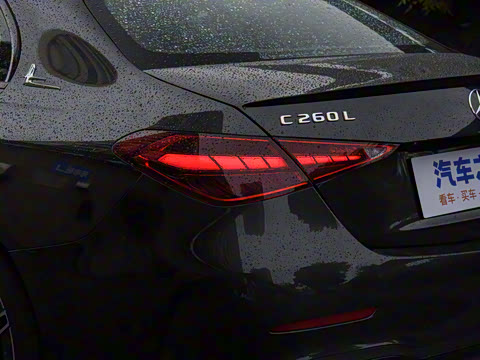 2024�� �Ŀ��� C 260 L �ҹ�˶���