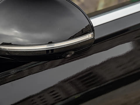 2025�� AMG S 63 L E Performance