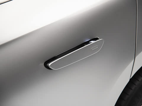 2025�� PHEV ����������