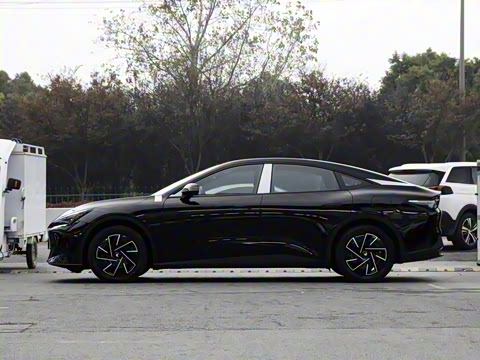 2024�� 560PRO 185kW