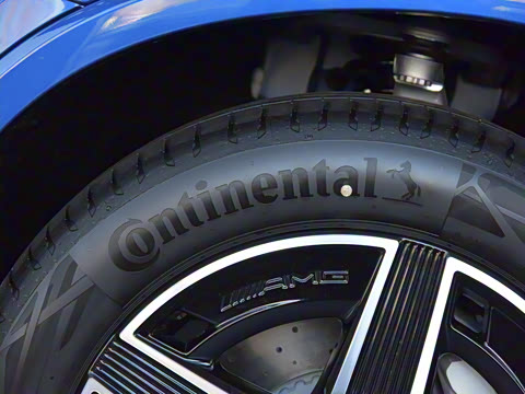 2025�� GLC 260 4MATIC ����SUV