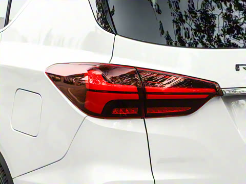 2025�� 2.2T  �����콢�� 5�� ����