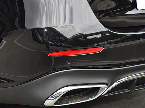 2024�� �Ŀ� E 300 L ʱ���˶���