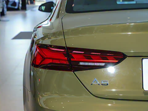 2024�� Coupe 40 TFSI ʱ�ж�����