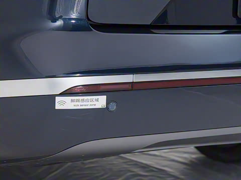 2025�� 700 Ultra�������������״��