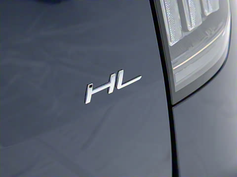 2025�� 700 Ultra�������������״��