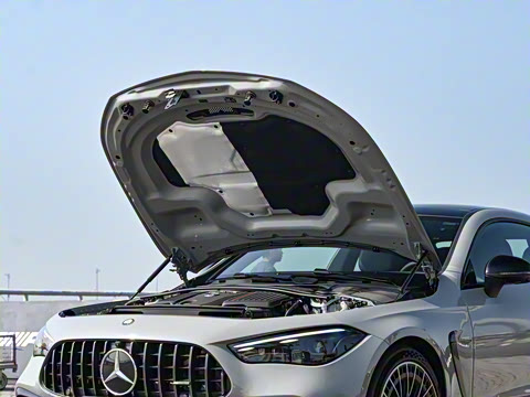 2024�� AMG CLE 53 4MATIC+ ���ܳ�