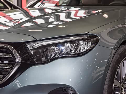 2025�� E 300 L ʱ����