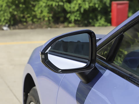 2025�� ���� 550ProѲ����