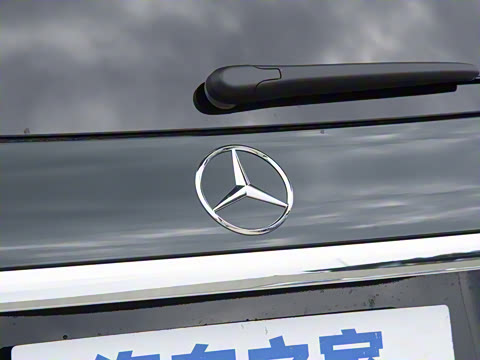 2025�� GLS 480 4MATIC