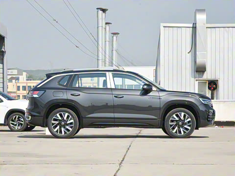 2024�� 330TSI ����R-Line���ܰ�