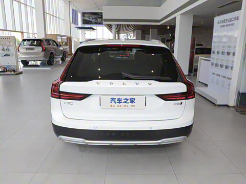 2025�� Cross Country B5 AWD �����