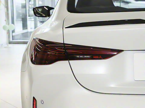 2024�� M4˫�Ž��ܳ� M xDrive ������