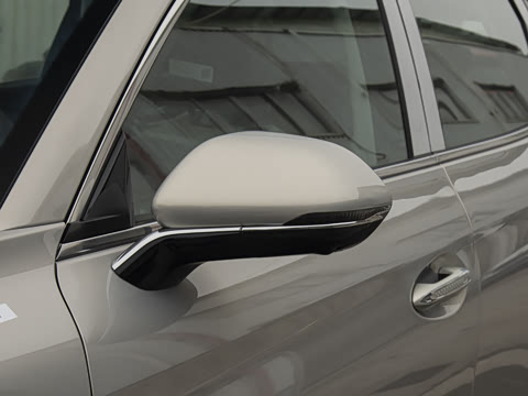 2025�� 2.0T ��������Pro��