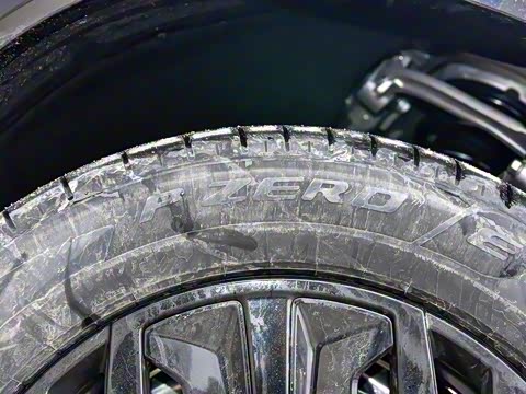 2025�� 605 Max������