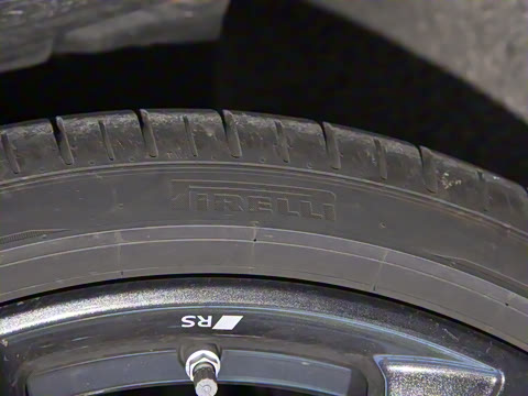 2025�� 45 TFSI quattro RS �׼����ٰ�