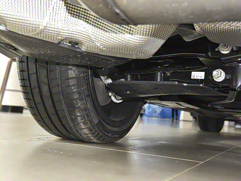 2025�� 330i 50����������