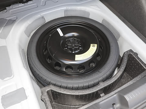 2025�� ���� 1.5L ���ݰ�