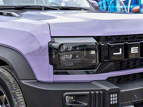 2025�� C-DM 129KM ����Ů��