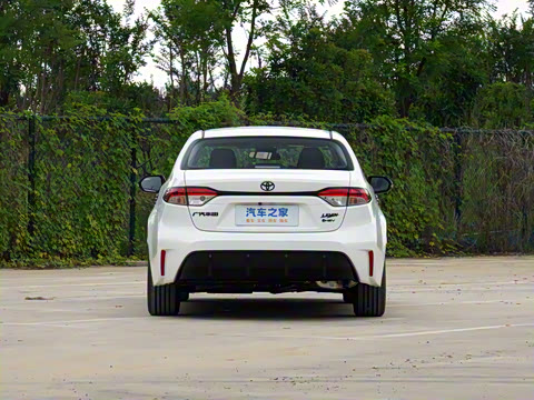 2024�� ���ܵ��˫�� 1.8L ��ʿ��