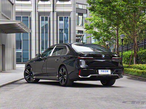 2023�� 740Li ������ M�˶���װ